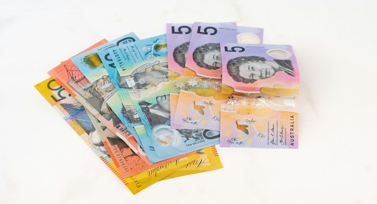 Cash buyers keep housing market hot